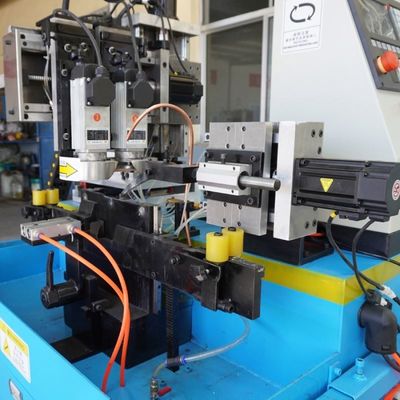 Máquina automática de soldadura de lâmina de serra de liga metálica com estilo automático